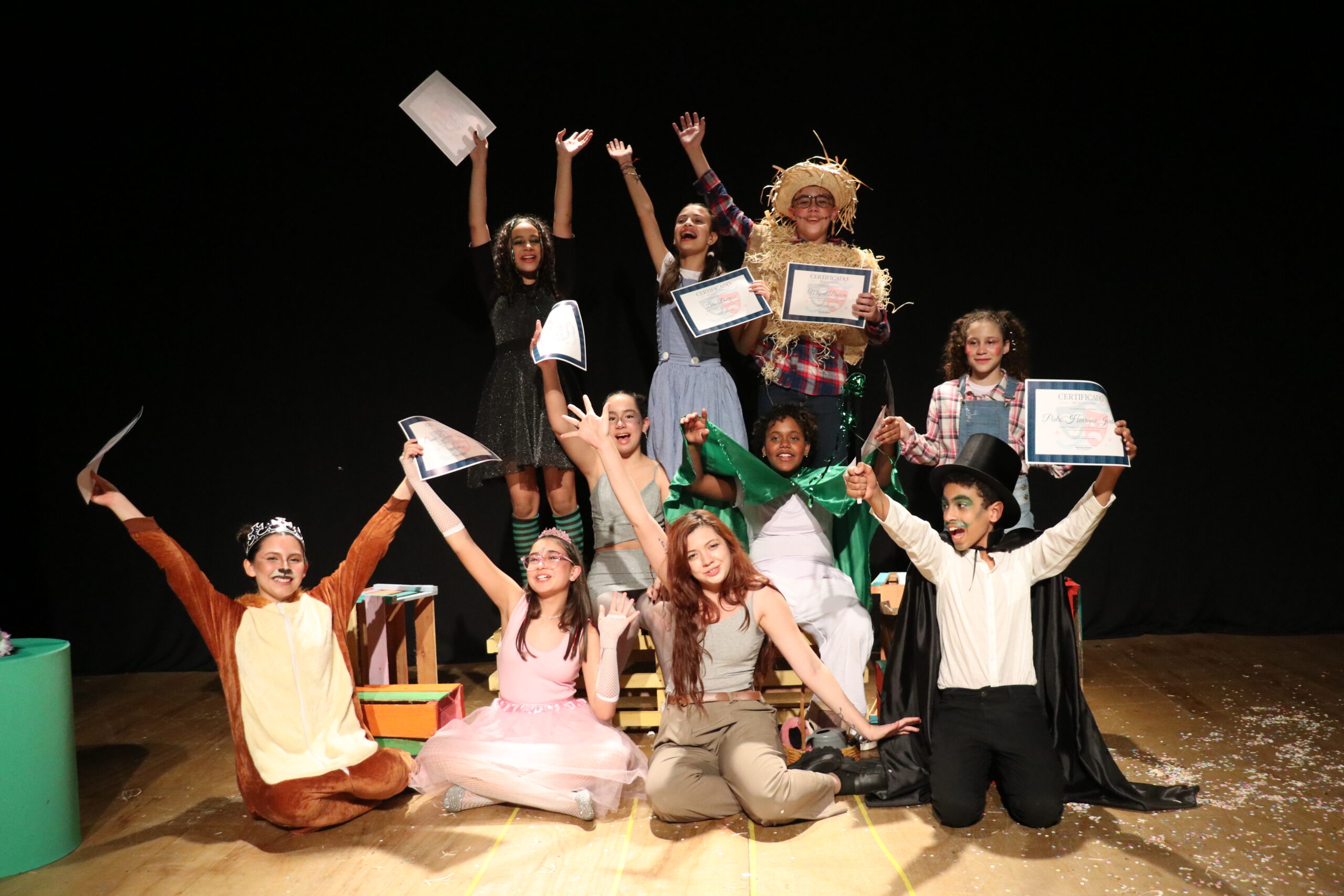 alunos_neva_teatro_jacarei_7